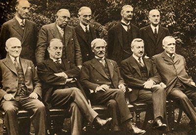 Kabinett der Nationalregierung, 1931, 1933 von Unbekannt