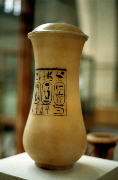 Kanopenkrug, Gefäß zur Bestattung von einbalsamierten Eingeweiden, Antikes Ägypten von Unbekannt