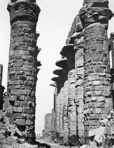 Zentrale Allee des großen Tempels von Karnak, Ägypten, 1878 von Unbekannt