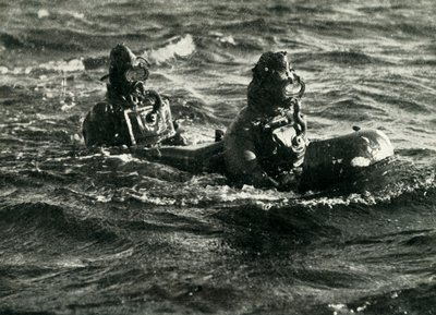 Chariot bemannter Torpedo, Zweiter Weltkrieg, 1945 von Unbekannt