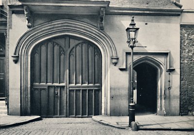 Charterhouse. Außenansicht des Eingangstors, 1925 von Unbekannt
