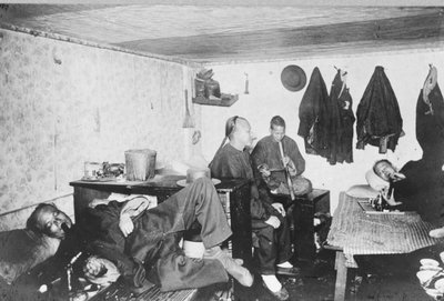 Chinesisches Wohnhaus in San Francisco, Kalifornien, um 1900 (s/w Foto) von Unbekannt
