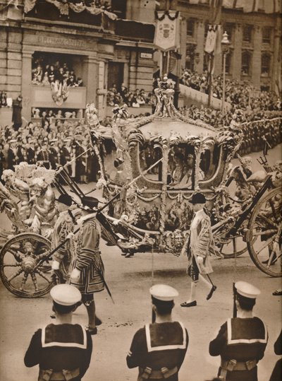 Mittelpunkt aller Augen in den Prozessionen: Die Staatskutsche, 1937 von Unbekannt