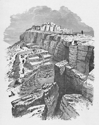 Entfernter Blick auf Moqui, mit Schafpferchen im Vordergrund, 1883 von Unbekannt