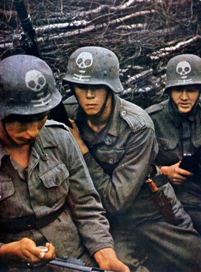 Finnische Soldaten eines Infanterieregiments, 1943 von Unbekannt