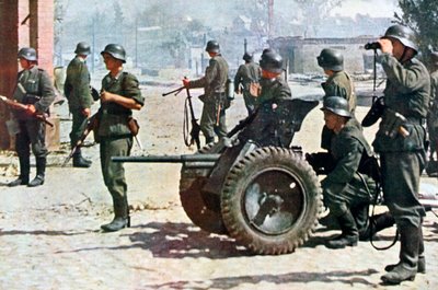 Deutsche Infanteristen mit leichter Feldartillerie, Russland, 1943 von Unbekannt