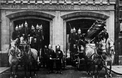 Feuerwehr von Islington, London, 1901, 1951 von Unbekannt