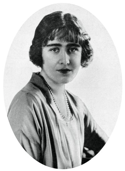 Lady Elizabeth Bowes-Lyon im Jahr 1923, 1937 von Unbekannt