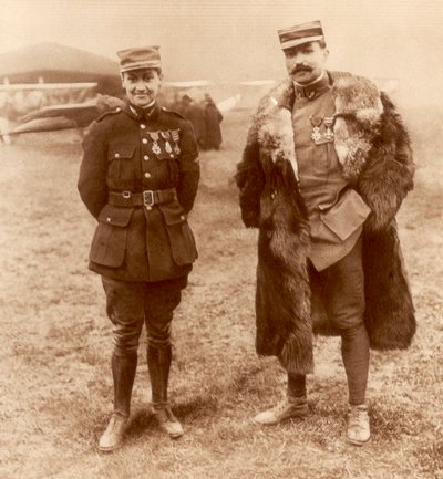 Leutnant Georges Guynemer und Hauptmann Felix Brocard, französische Jagdflieger, 5. Februar 1916 von Unbekannt