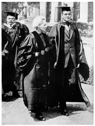 Marie Curie, polnisch-französische Physikerin, 1921 von Unbekannt