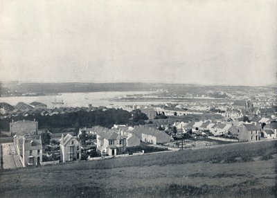 Milford Haven - Gesamtansicht der Stadt und des Hafens, 1895 von Unbekannt