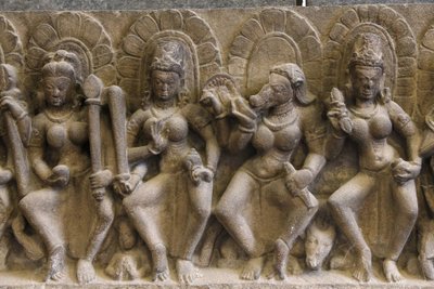 Nationalmuseum von Indien, Delhi. Saptamatrikas (sieben göttliche Mütter). Pratihara von Unbekannt