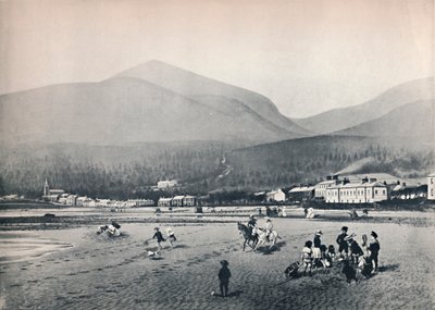 Newcastle, Co. Down. - Der Strand mit Slieve Donard, 1895 von Unbekannt