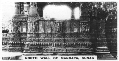 Nordwand der Mandapa, Sunak, Indien, um 1925 von Unbekannt