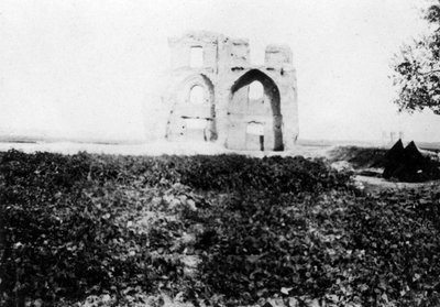Alte Ruine am Ufer des Tigris, Mosul, Mesopotamien, 1918 von Unbekannt