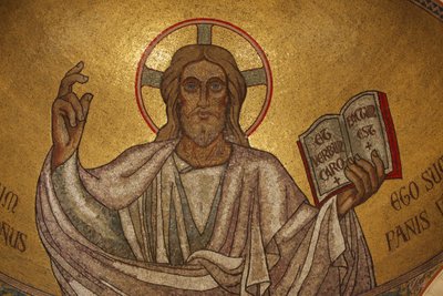 Paris, Frankreich Pantokrator Christus (in Herrlichkeit) in der Kirche Saint-Pierre-de-Montrouge, Paris, Frankreich von Unbekannt