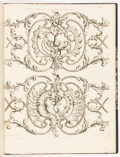 Petit Balçon et Suivant, qui de voient a la Facade de la Maison de l
