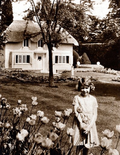 Prinzessin Elizabeth, zukünftige Königin Elizabeth II. von Großbritannien, Windsor, 1930er von Unbekannt