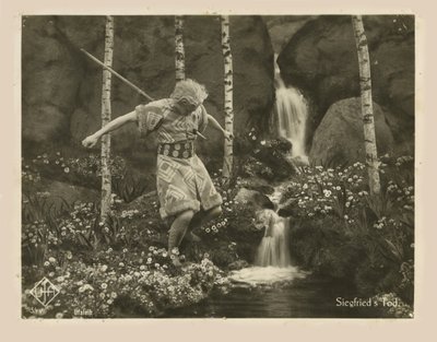 Szene aus dem Film Die Nibelungen: Siegfried von Fritz Lang, 1924 von Unbekannt