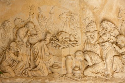 Skulptur, die die Priester des Baal (Ba