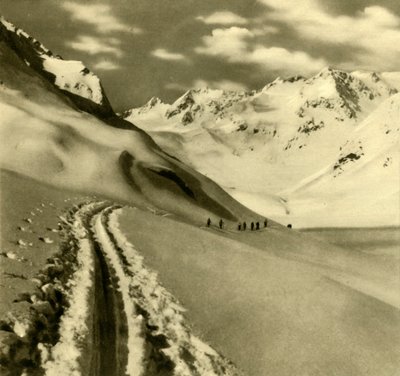 Skifahren auf dem Alpeiner Ferner Gletscher in den Stubaier Alpen, Österreich, ca. 1935 von Unbekannt