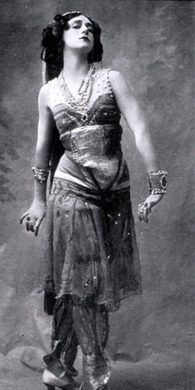 Tamara Karsavina, russische Ballerina, 1911 von Unbekannt