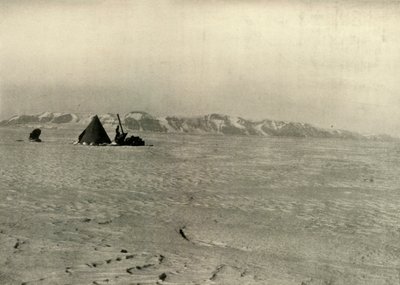 Das Queen Alexandra-Gebirge, fotografiert auf dem Weg hinunter zum Gletscher, ca. 1908, 1909 von Unbekannt
