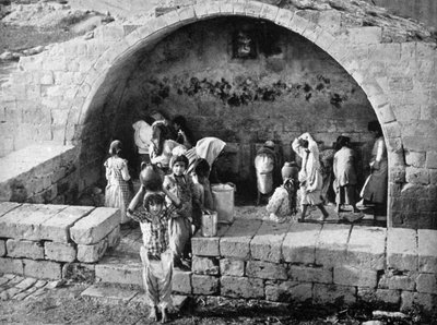 Der Jungfrauenbrunnen in Nazareth, 1926 von Unbekannt