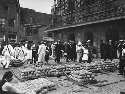 Der Käsemarkt am Freitag, Alkmaar, Niederlande, ca. 1934 von Unbekannt