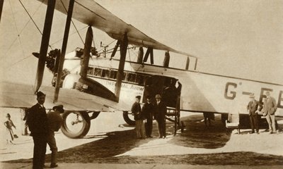 Die erste indische Luftpost erreicht den Flughafen Croydon, Süd-London, 1929 von Unbekannt