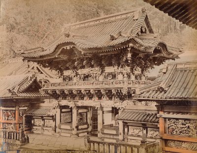Ansicht des Yomeimon-Tores - Shinto-Tempel Nikko, um 1890-1900 von Unbekannt