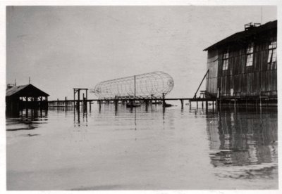 Zeppelin LZ 6 im Bau, Deutschland, 1909-1933 von Unbekannt