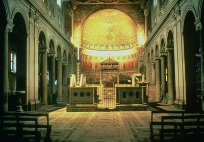 Innenansicht des Hauptaltars von San Clemente, Rom, Italien von Unbekannt Unbekannt