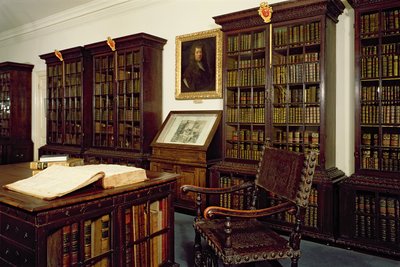 Innenansicht der Pepys Library, Magdalene College, Cambridge von Unbekannt Unbekannt