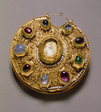 Kolt-Medaillon, Gold mit Perlen und Edelsteinen, Cloisonné, Emaille, Filigran- und Granulationsdekoration, Rjasan, 12. Jahrhundert von Unbekannt Unbekannt