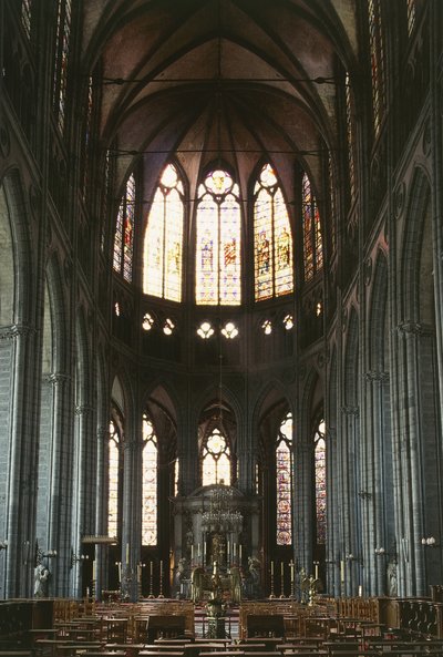 Zentrales Kirchenschiff in der Kathedrale Unserer Lieben Frau von Tournai von Unbekannter Künstler