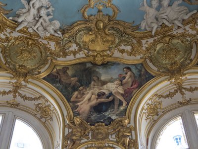 Nymphen entfernen Psyches Körper aus dem Wasser. Gemälde von Charles Joseph Natoire (1700-1777). von Unbekannt