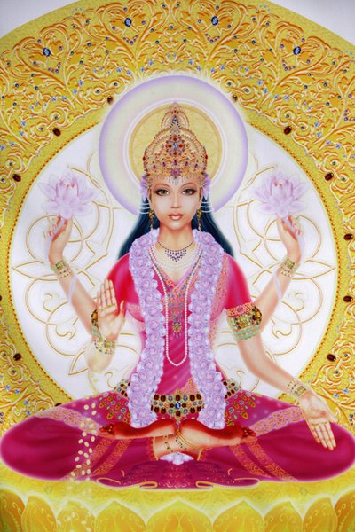 Bild von Lakshmi, Göttin des Reichtums und Gemahlin von Lord Vishnu, sitzend und Lotusblumen haltend von Unbekannt