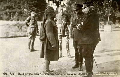 Sir Douglad Haig stellt Pertab Singh Joffre vor von Unbekannter Künstler