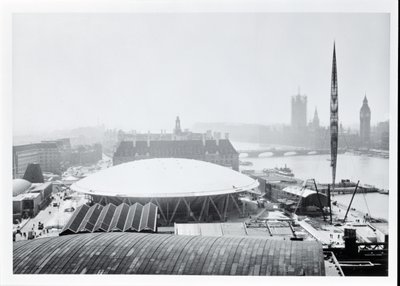 Blick auf die Kuppel der Entdeckung, gebaut für das Festival of Britain, eröffnet am 4. Mai 1951 von Unbekannt
