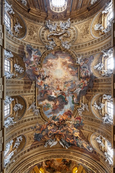 Blick auf das Gewölbe des Kirchenschiffs mit "Der Triumph im Namen Jesu" von Unbekannter Künstler