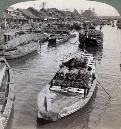 Blick nach Westen von der Nihon-bashi-Brücke, Richtung Zentrum von Tokio, Japan, 1904 von Underwood and Underwood