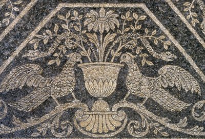 Mosaik- und Wanddekorationen, Nymphaeum in der Villa Litta Visconti Borromeo Arese, Lainate, Lombardei, Italien von Unknown