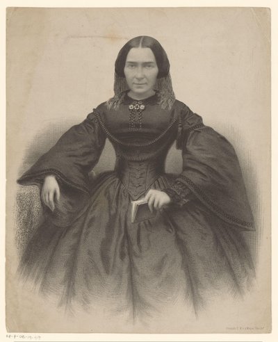 Porträt einer unbekannten Frau in schwarzem Kleid von Unknown