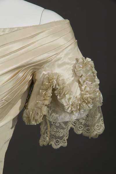 Brautjungfernkleid von Unknown artist