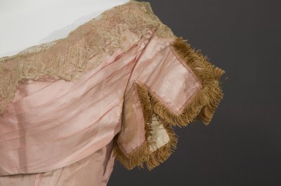 Brautjungfernkleid von Unknown artist
