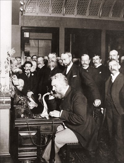 Alexander Graham Bell (1847-1922) bei der Einweihung der Fernleitung von New York nach Chicago, 18. Oktober von Unknown photographer