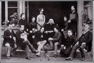 Franz Liszt (1811-1886), in Weimar, im Kreis seiner Lieblingsschüler von Unknown photographer