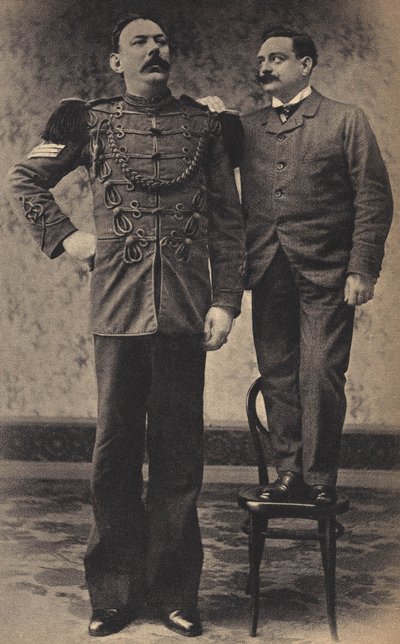 Die Monster, der Riese. Fotografie, späte 19. Jahrhundert, Paris. von Unknown photographer