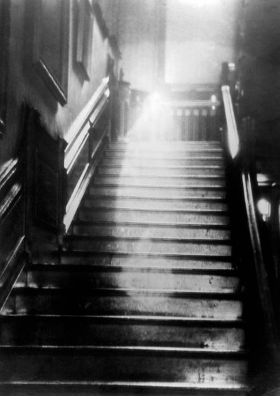 Der Geist von Raynham Hall (England) von Unknown photographer